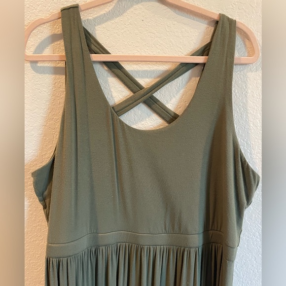 LOFT Outlet Olive Green Maxi Dress - Picture 3 of 4